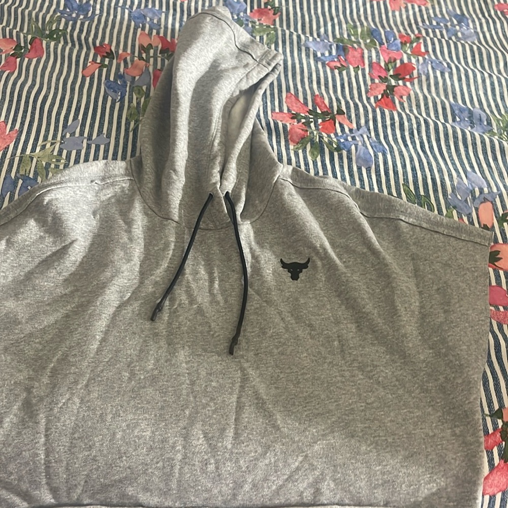 Loose coupe under armour